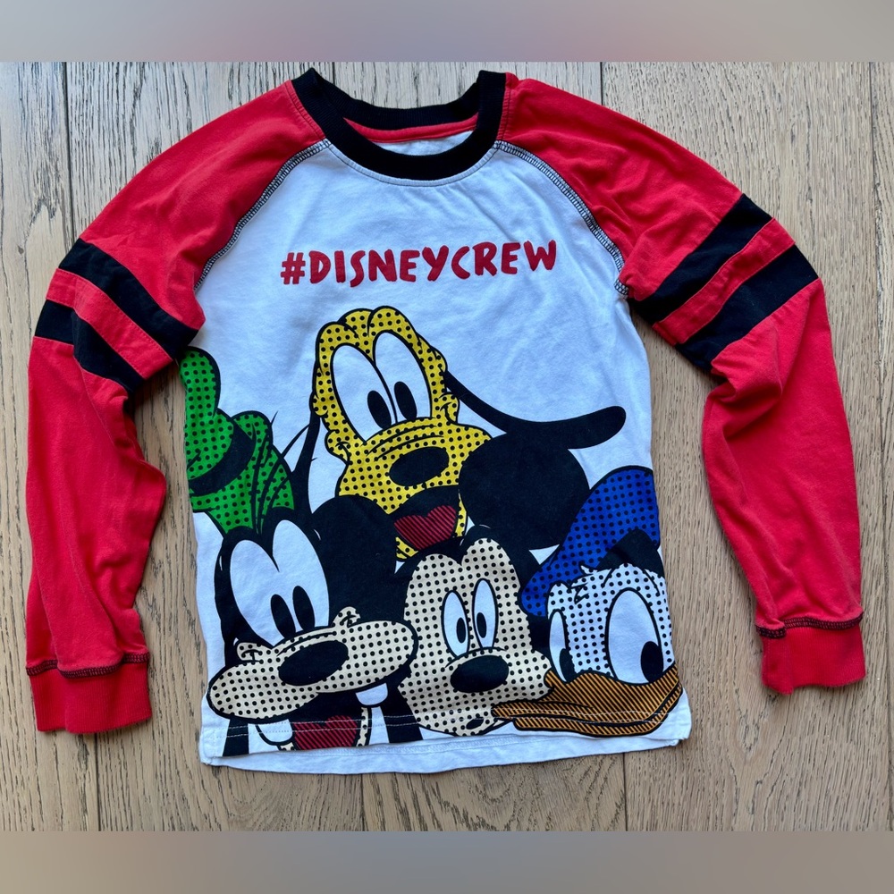 Disney Kids Boys Long Sleeve Tee w/ Mickey, Goofy, Donald & Pluto, Size M (7/8)